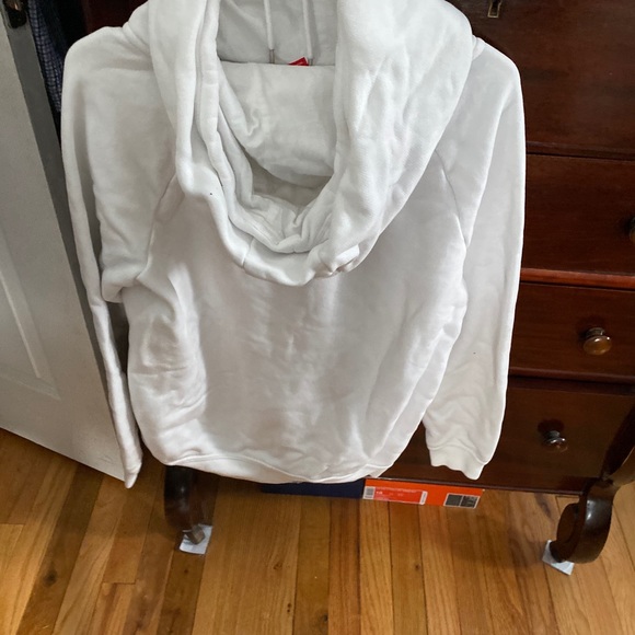 Nike Sweatshirt - Picture 2 of 2